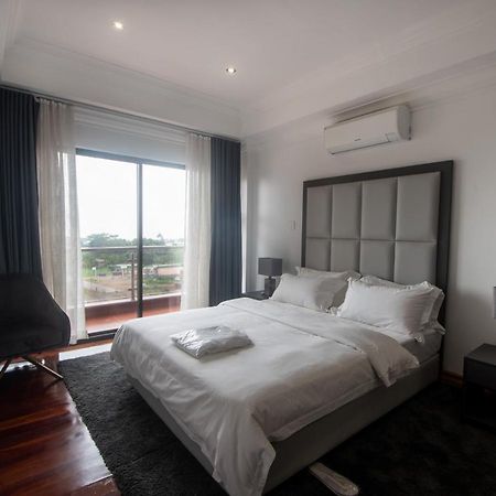 Wdc Aparthotel - Buea エクステリア 写真