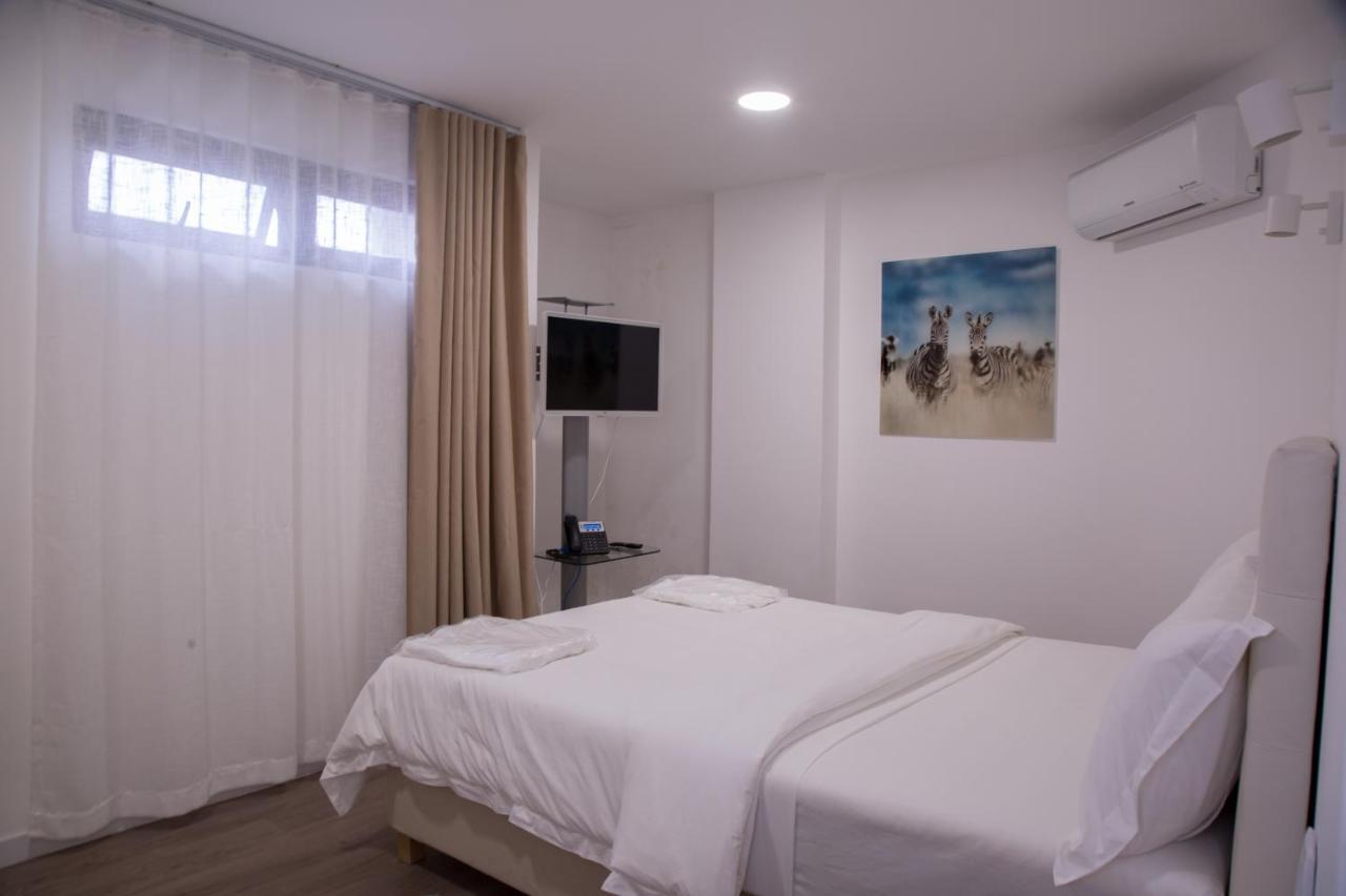 Wdc Aparthotel - Buea エクステリア 写真