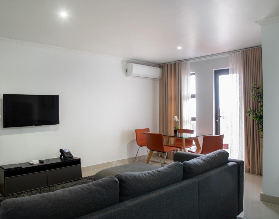 Wdc Aparthotel - Buea エクステリア 写真