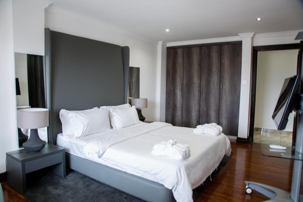 Wdc Aparthotel - Buea エクステリア 写真