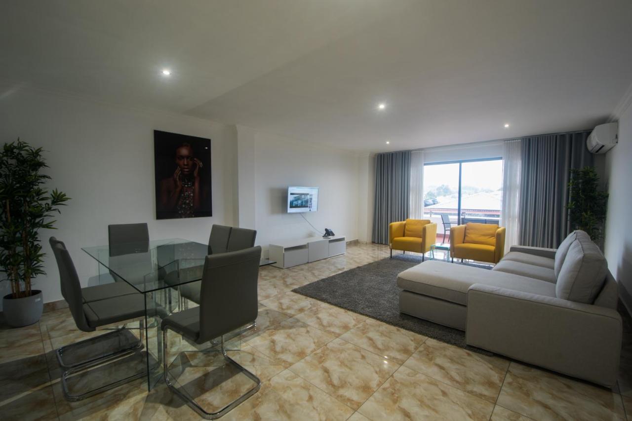 Wdc Aparthotel - Buea エクステリア 写真