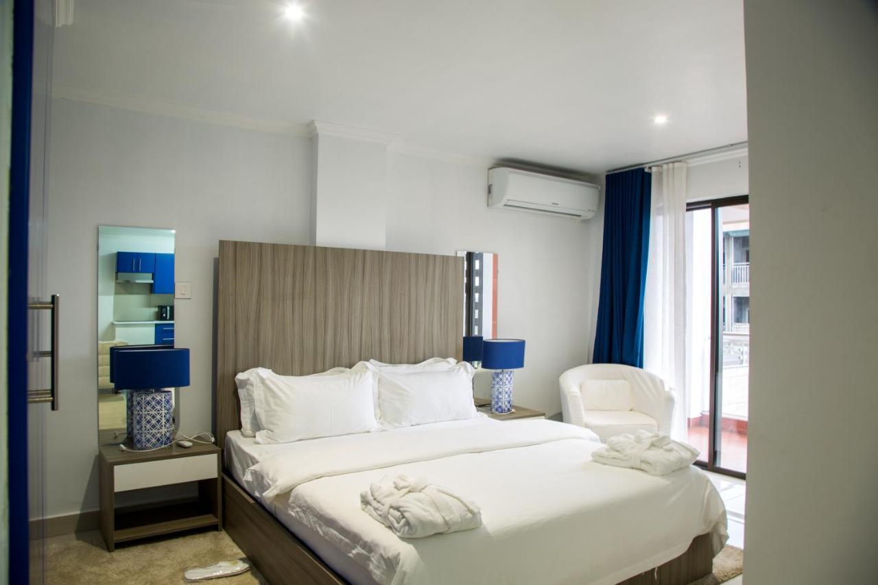 Wdc Aparthotel - Buea エクステリア 写真