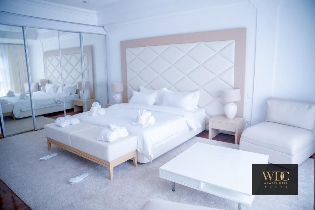 Wdc Aparthotel - Buea エクステリア 写真